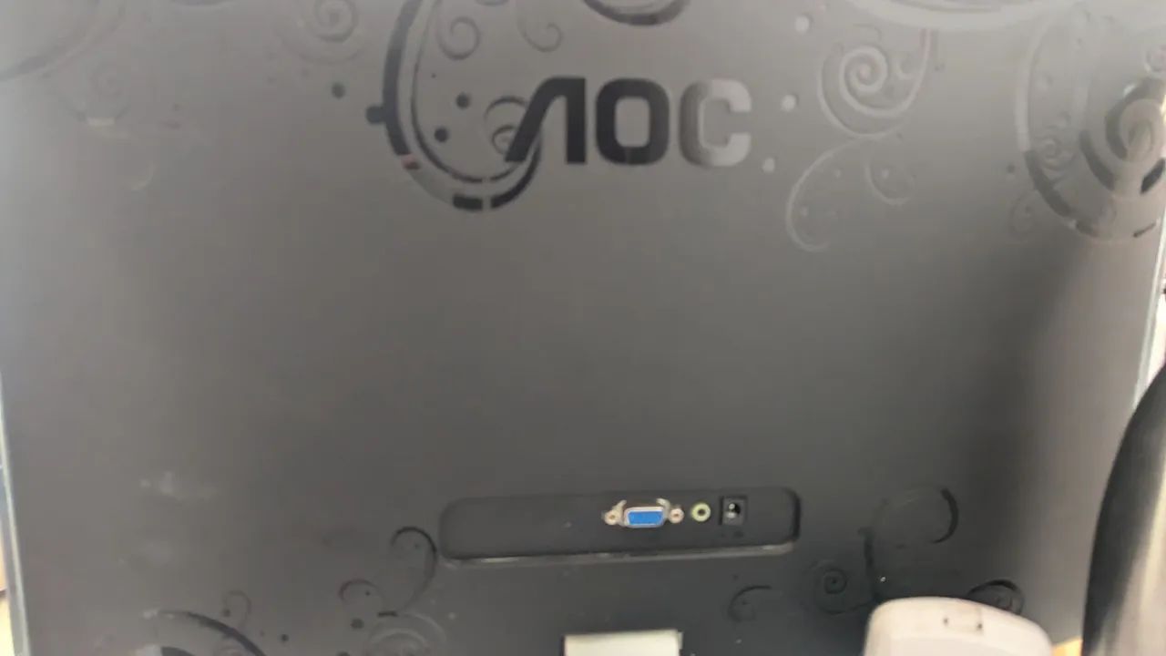 monitor aoc 18,5 polegadas vga e940swa - Foto 2