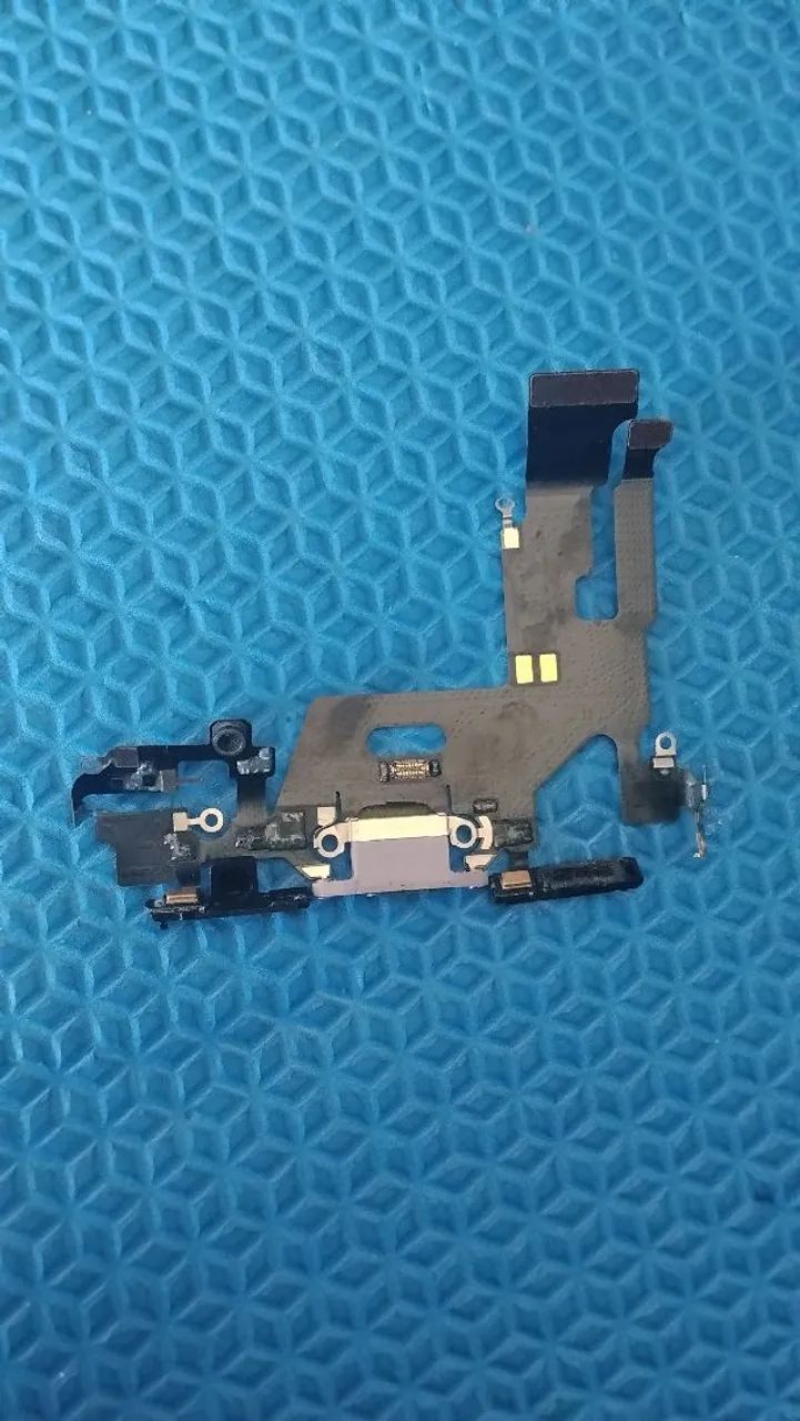 Flex de carga iPhone 11 original retirado