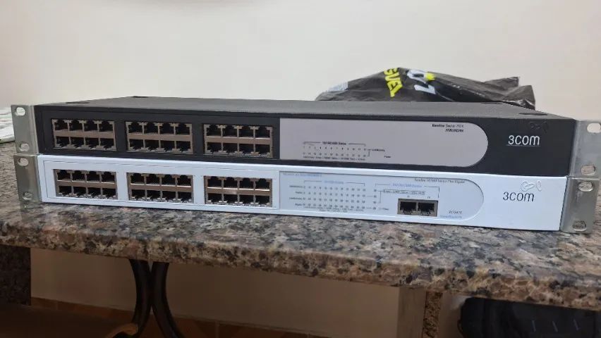 Switchs 3CBLUG24A e 3C16475