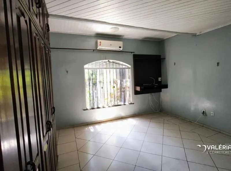 CASA COM 04 QUARTOS, 02 VAGAS, 285M² - Foto 3