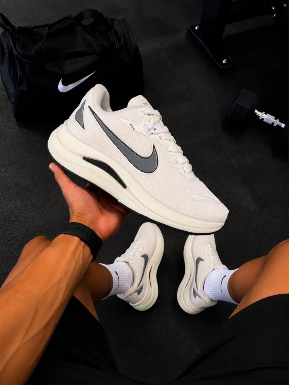 NIKE ZOOM FIT - Calçados Esportivos - Jardim Noronha, São Paulo