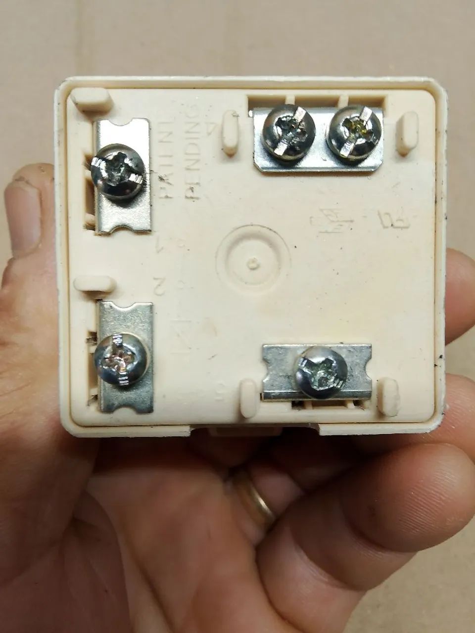 Relé de partida para compressor - Foto 3