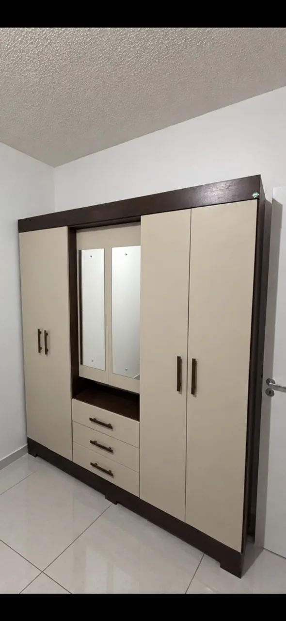Guarda Roupa