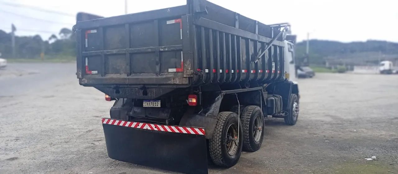 Ford cargo  2425 caçamba traçado - Foto 2
