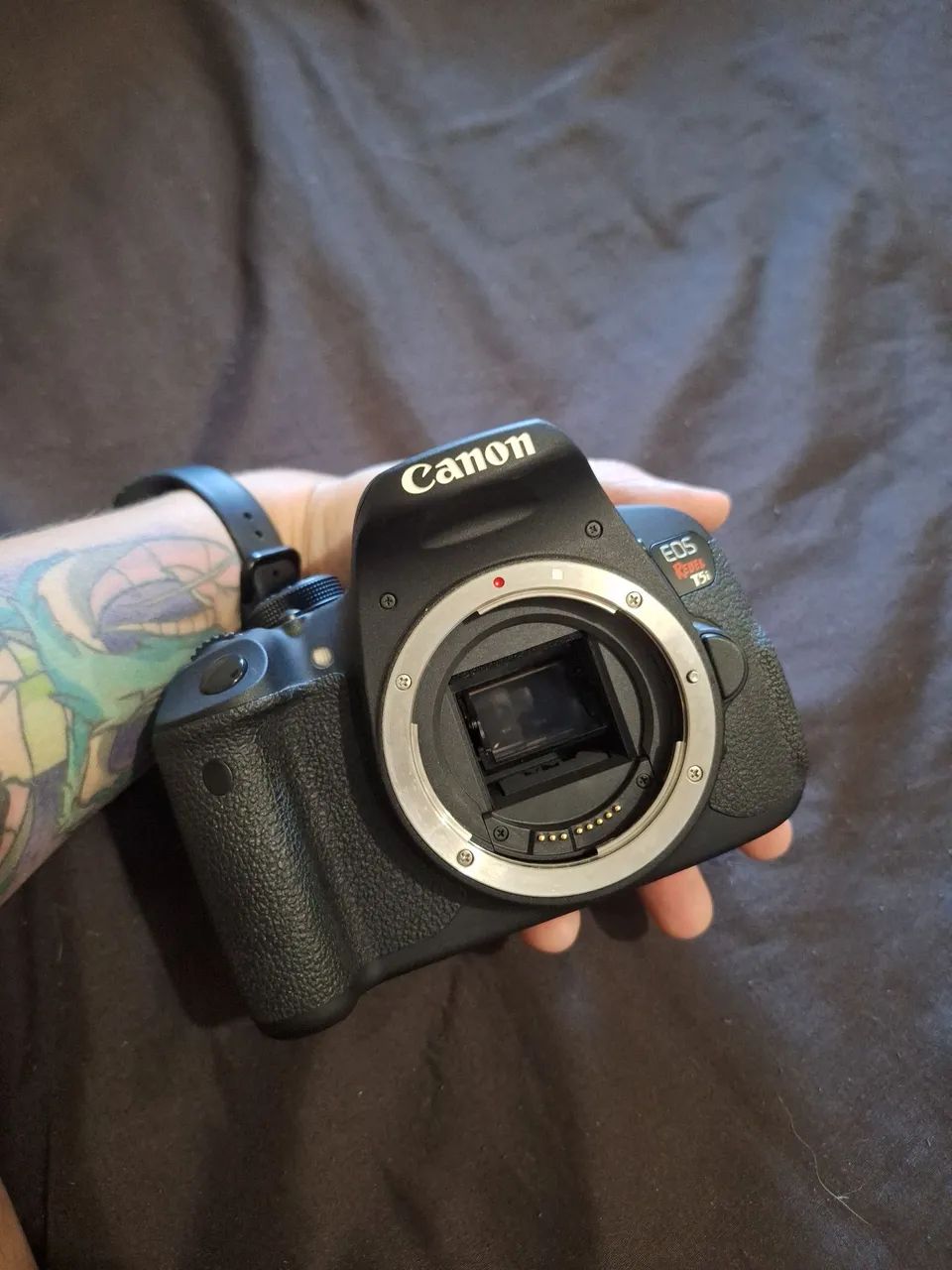 Câmera profissional Cânon Rebel EPS T5i usada - Foto 4