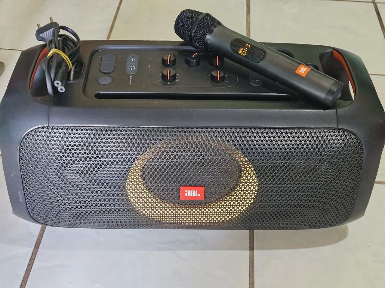 JBL Partybox On The Go 