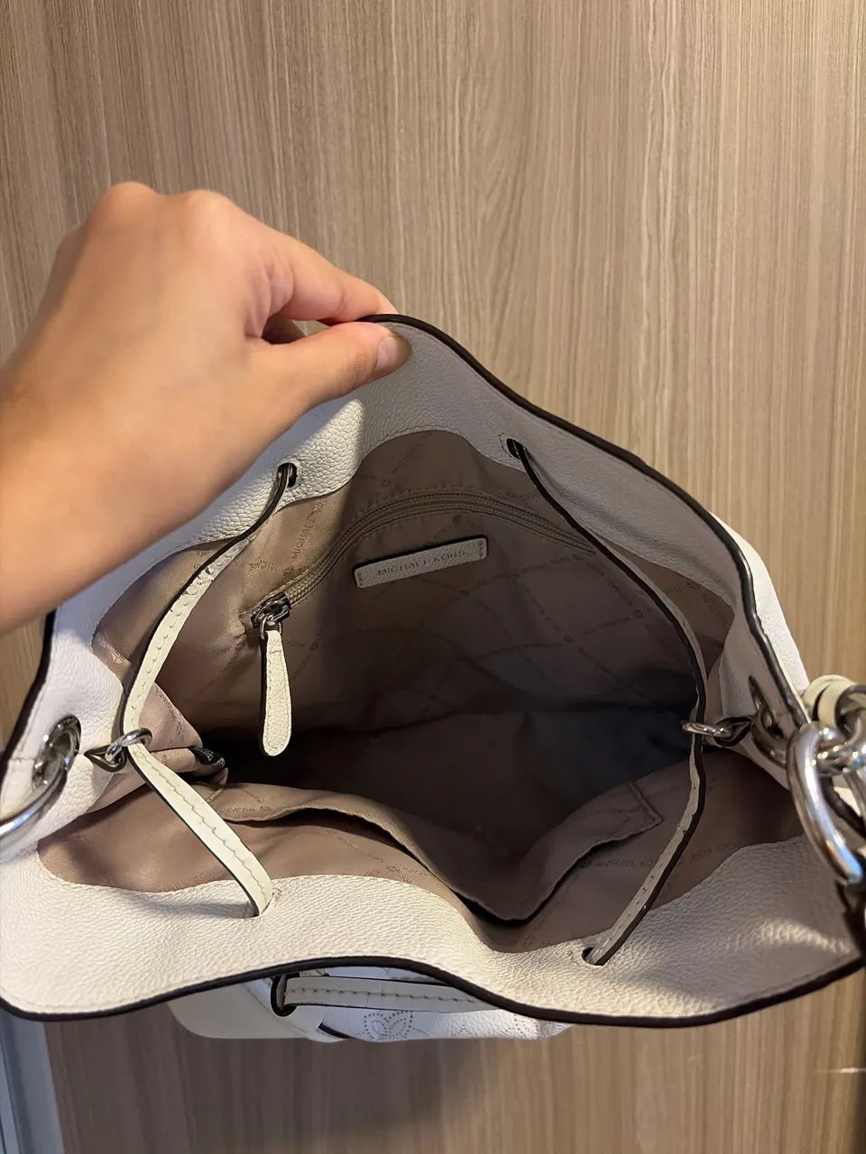 Bolsa Michael Kors Original Off White - Couro - Excelente Estado - Foto 3
