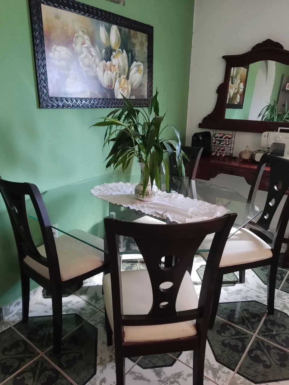 Mesa de vidro com cadeira de madeira  - Foto 2