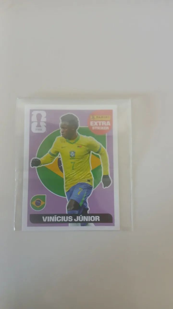 Figurinha da copa 2026 Extra Sticker Vinícius JR. + Raphinha + Bruno G. + Gabriel M da CC.