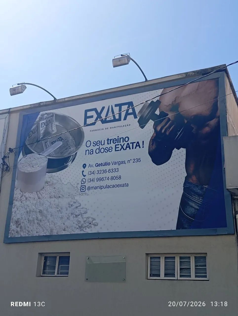 Fachadas em ACM Letras caixas e Toldos retrátil 
