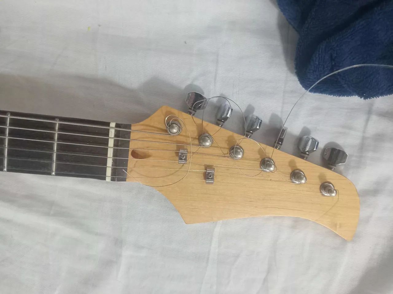 Vendo guitarra stratocaster tagima  - Foto 4