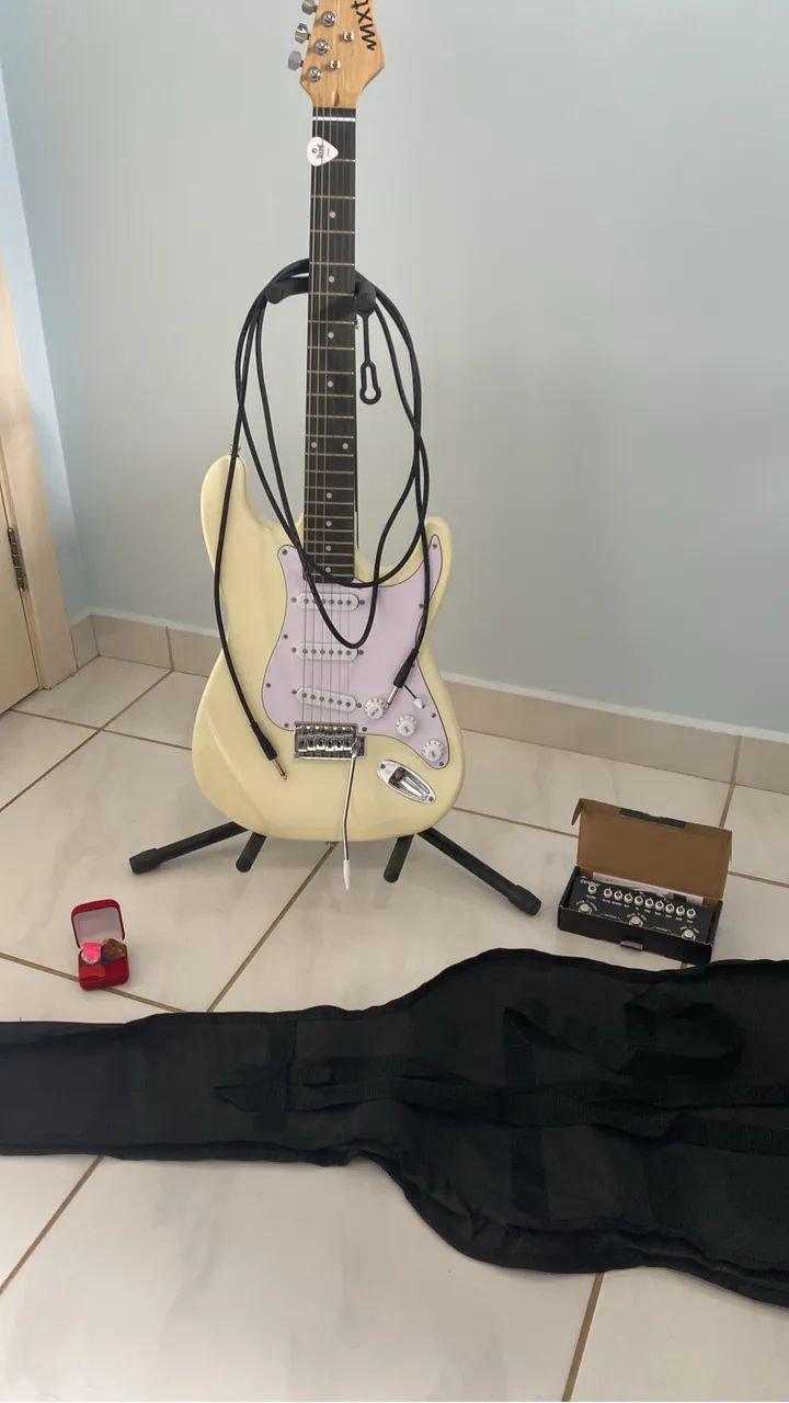 Guitarra Stratocaster - Foto 3