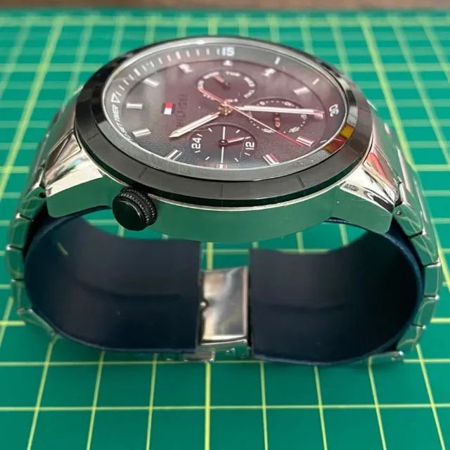 Relógio Tommy Hilfiger Troy 1792106 Masculino 46mm - Aço - Com Caixa - Foto 4