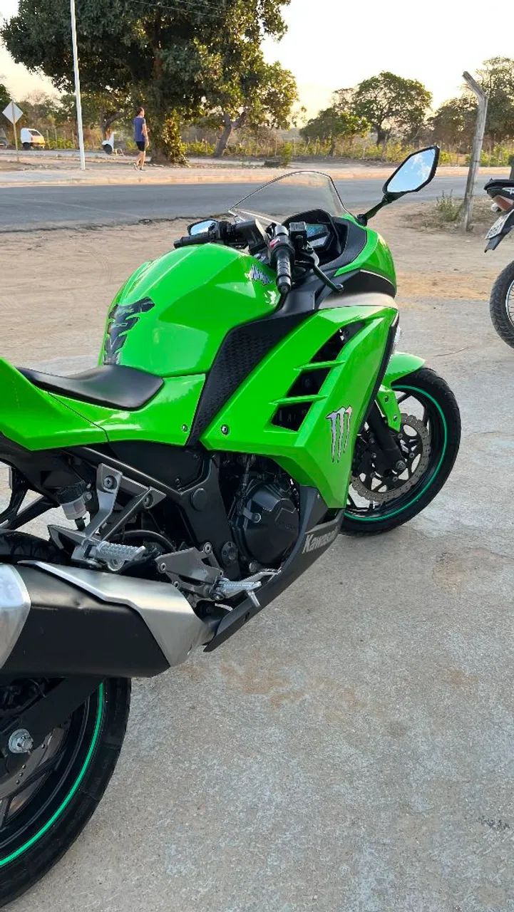 Ninja 300 - Foto 3