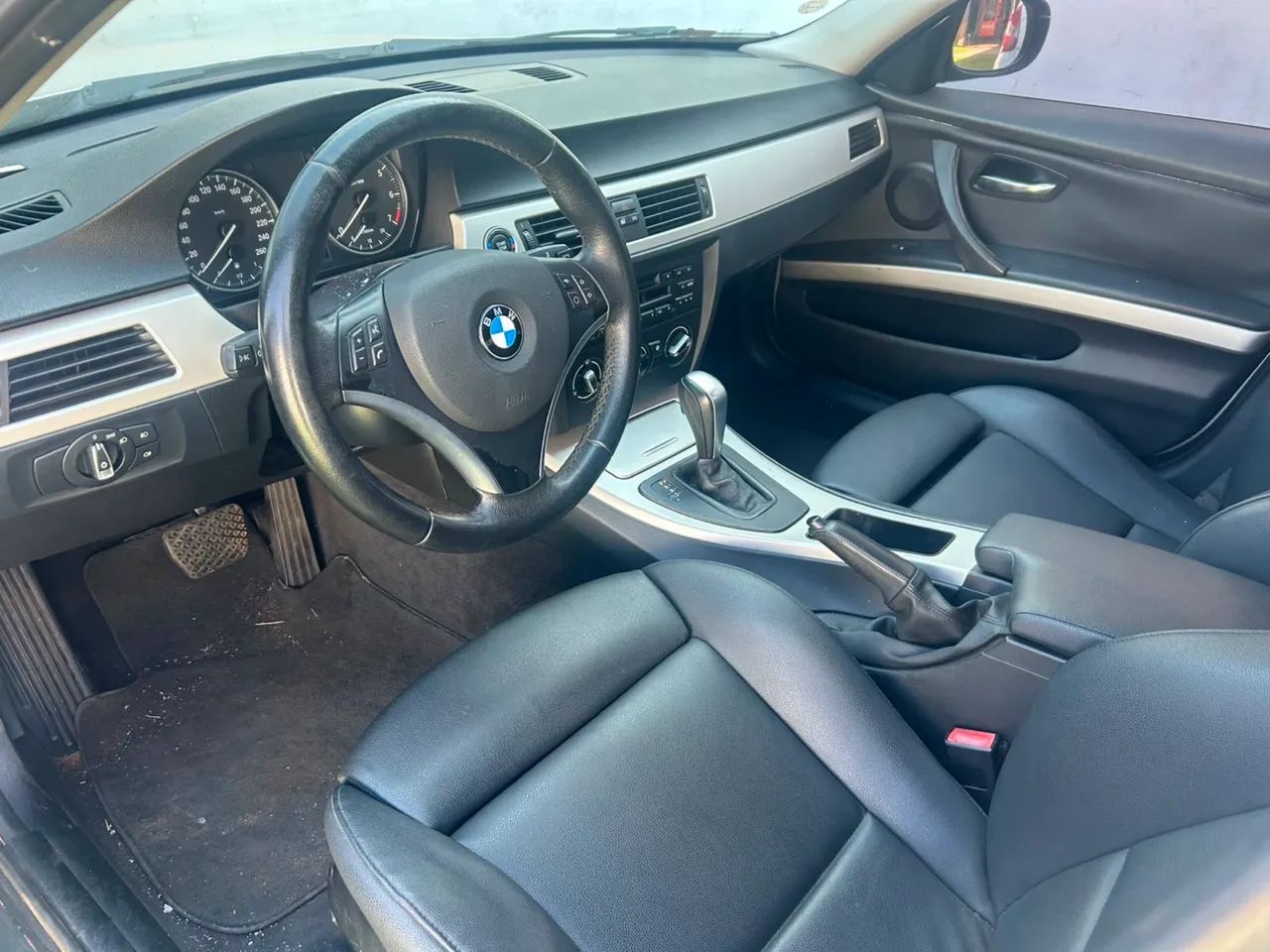 BMW 320I A 2011