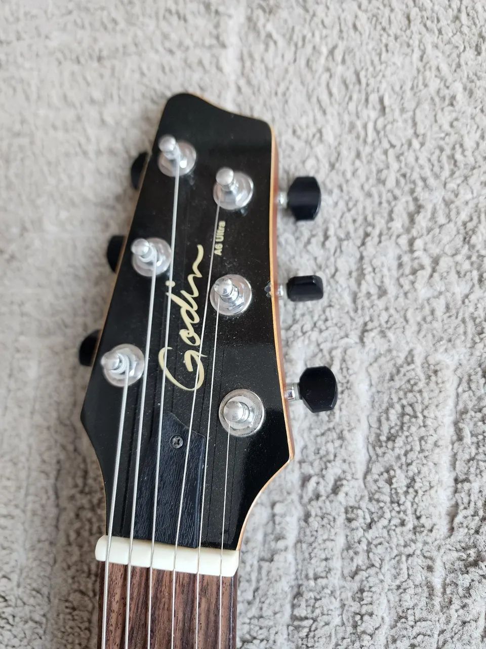 Godin A6 Ultra - Foto 2