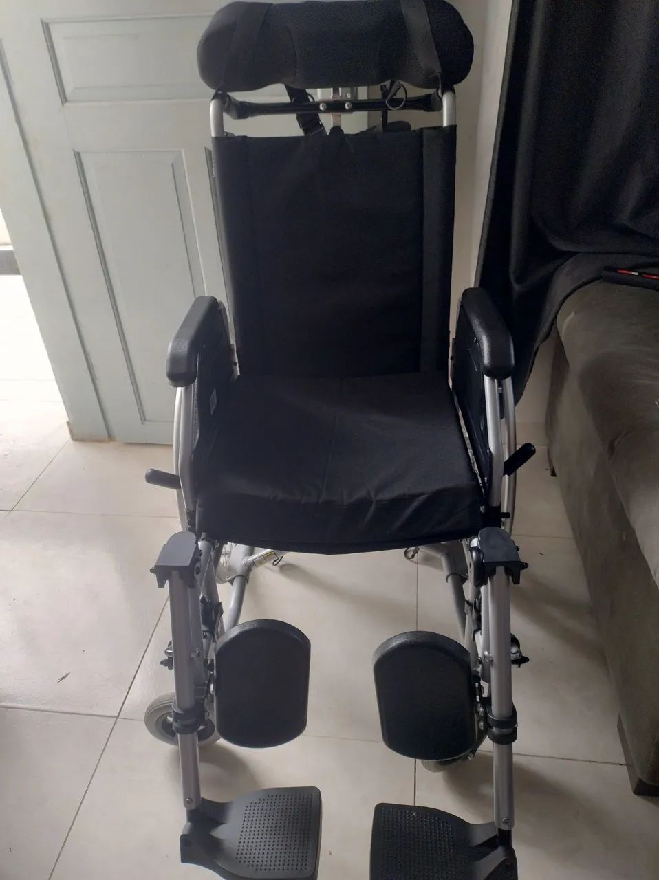 Cadeira de rodas  - Foto 3