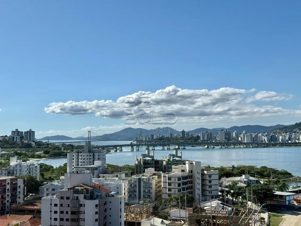 Apartamento duplex com vista mar e 2 suítes em Coqueiros - Foto 4