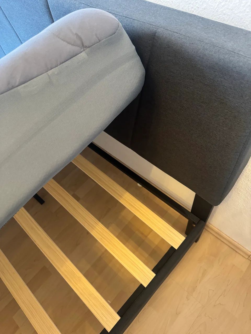 Cama king com 2 colchão emma  comprados na Alemanha  - Foto 3