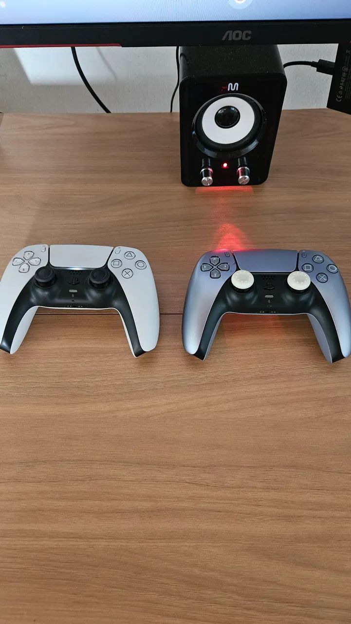 Ps5 Slim 1T com 2 controles - Foto 4