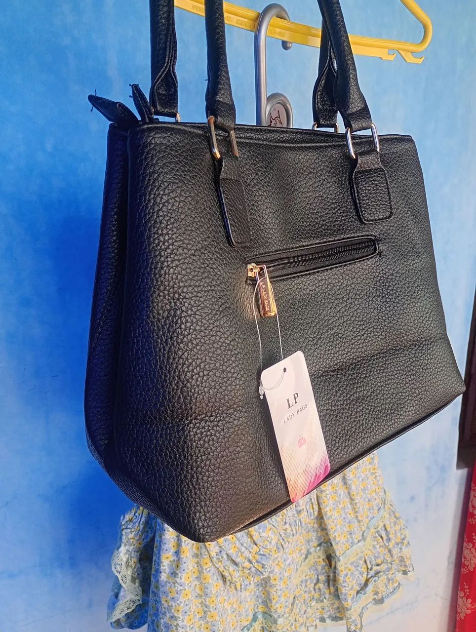 Vende se um bolsa - Foto 2
