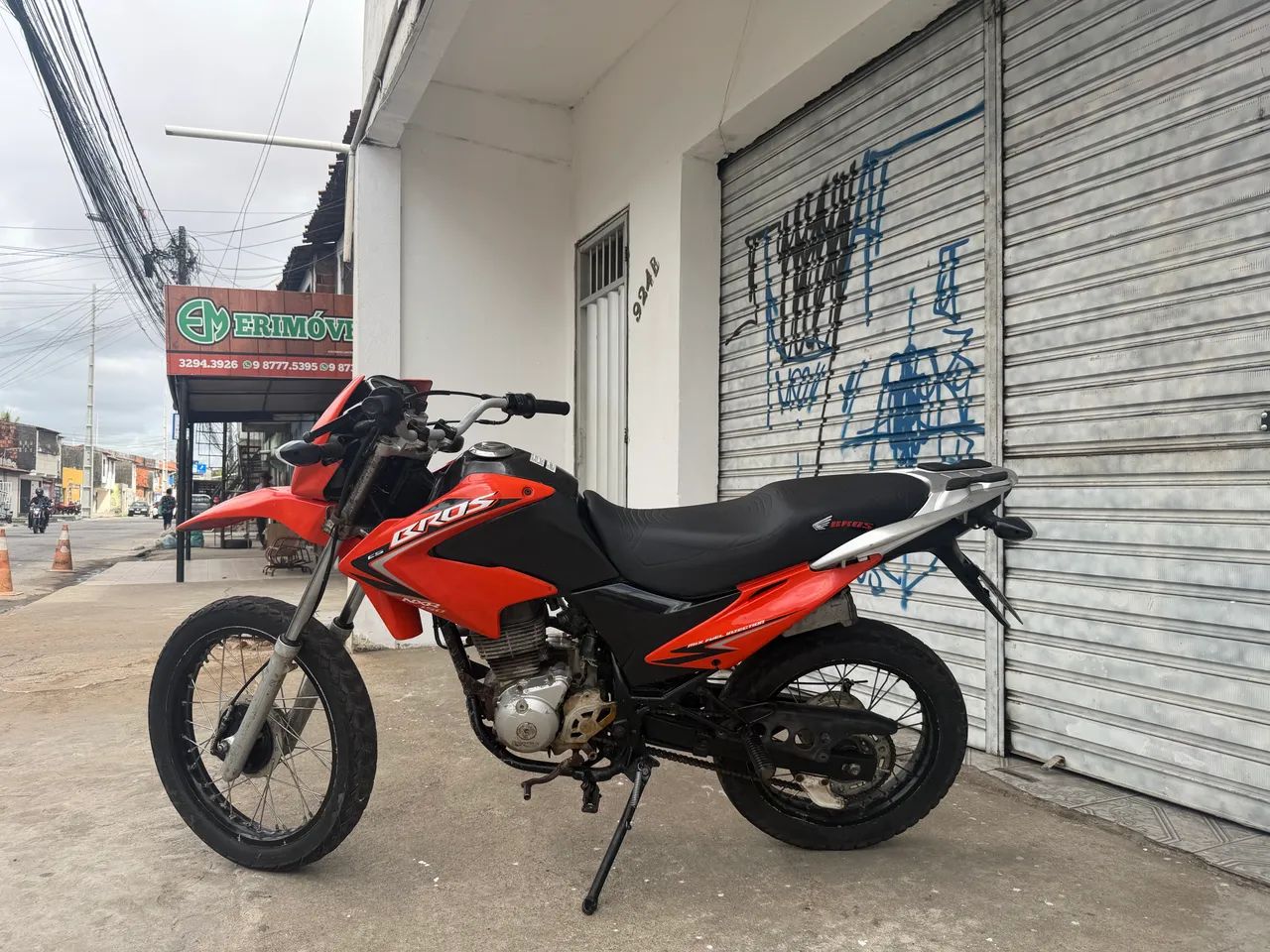 VENDO HONDA BROS 2011 KS!  - Foto 4