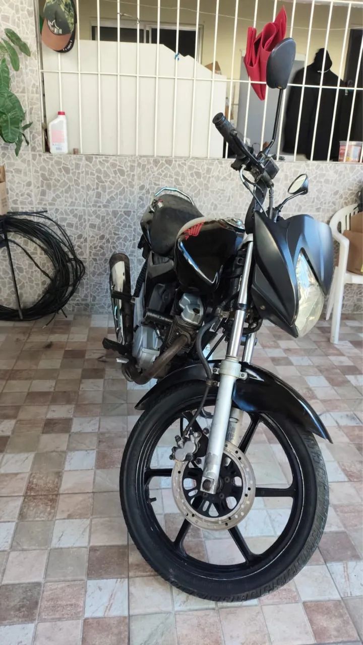 Moto Honda 150 - Em ótimo estado 