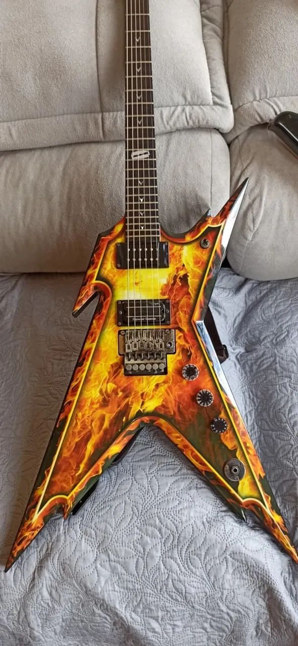 Guitarra Dean Razorback Explosion Korea + case - Instrumentos