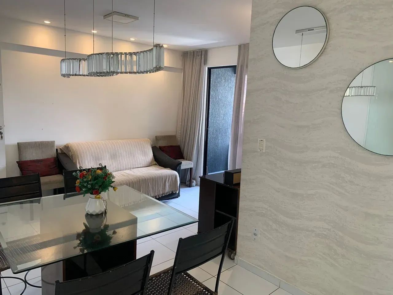 Excelente Apto 2/4 Mobiliado em Petrópolis - Foto 2