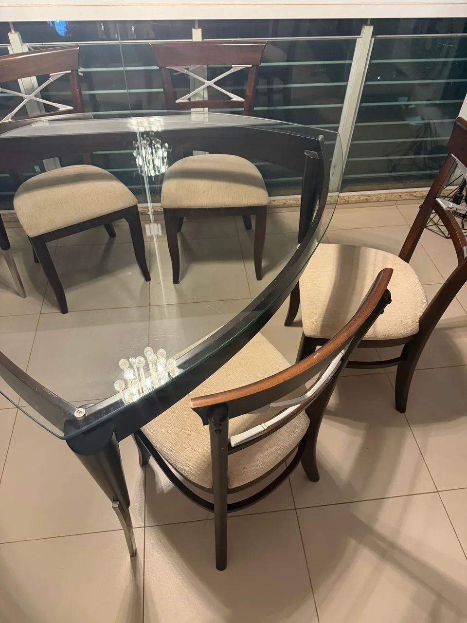 Mesa de jantar 6 cadeiras  - Foto 4