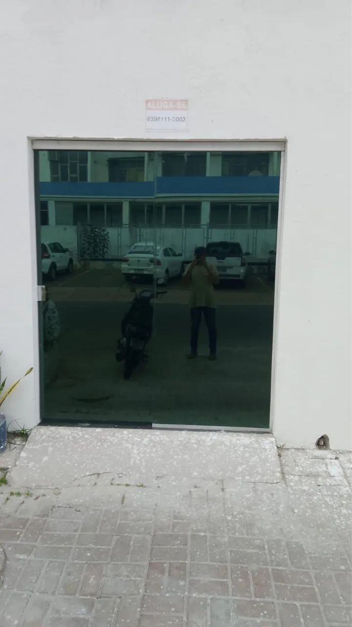 Alugo ponto sala comercial em frente ao inss - Foto 2