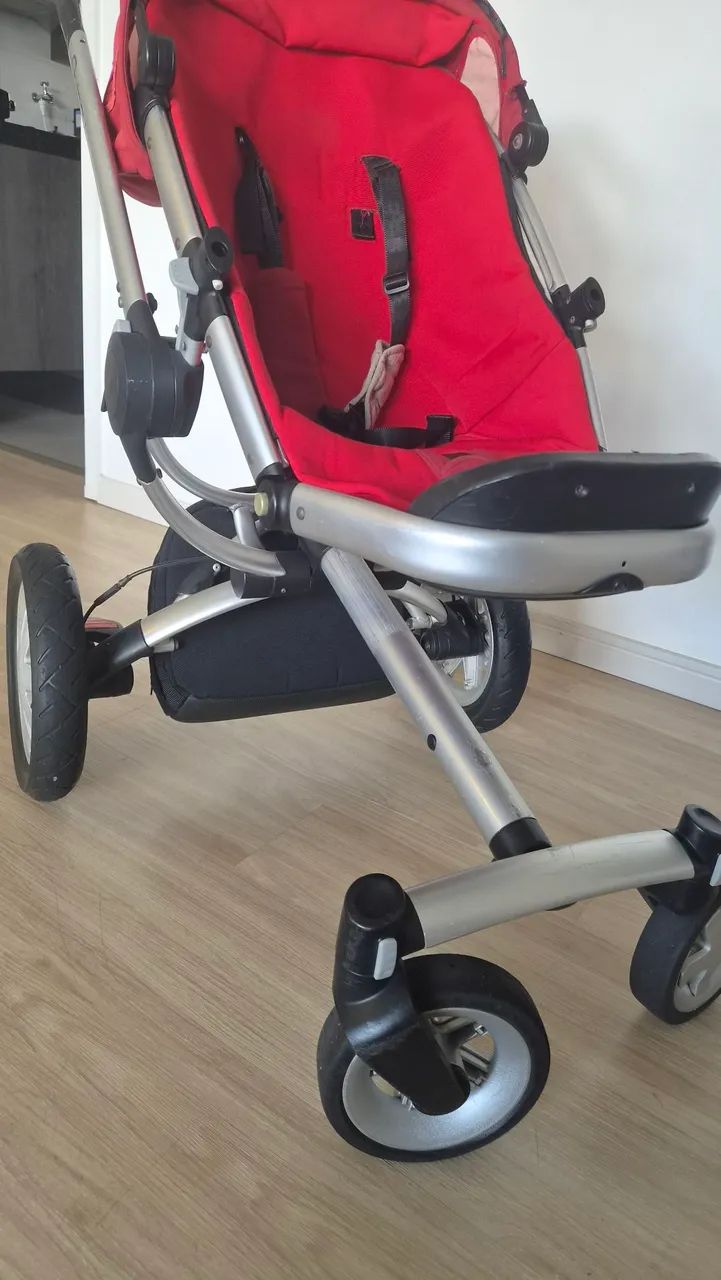 Carrinho de bebê quinny buzz rodas de borracha
