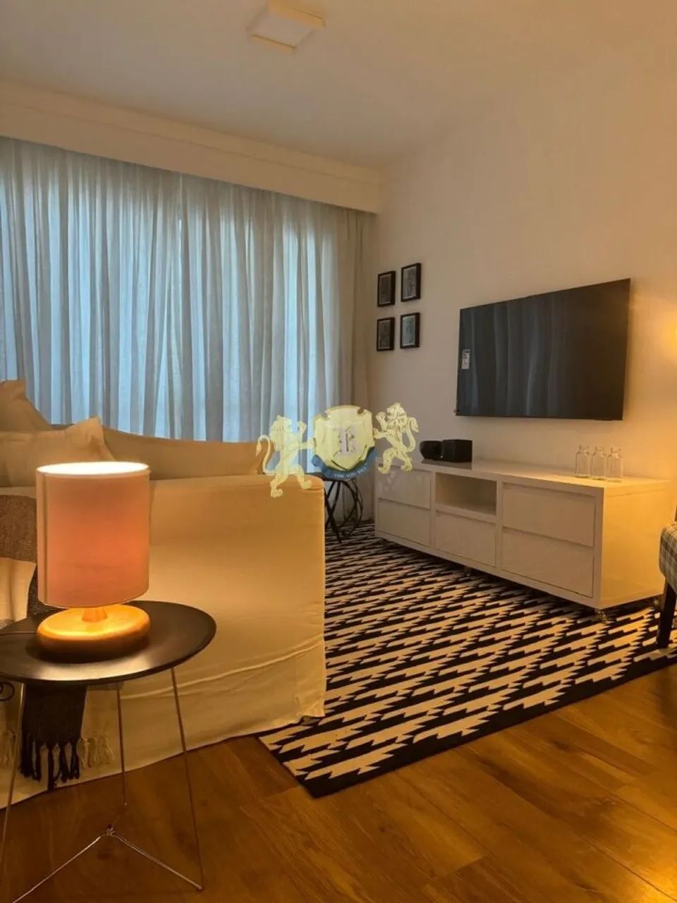 Flat com 2 Quartos para alugar, 60m² - Jardins