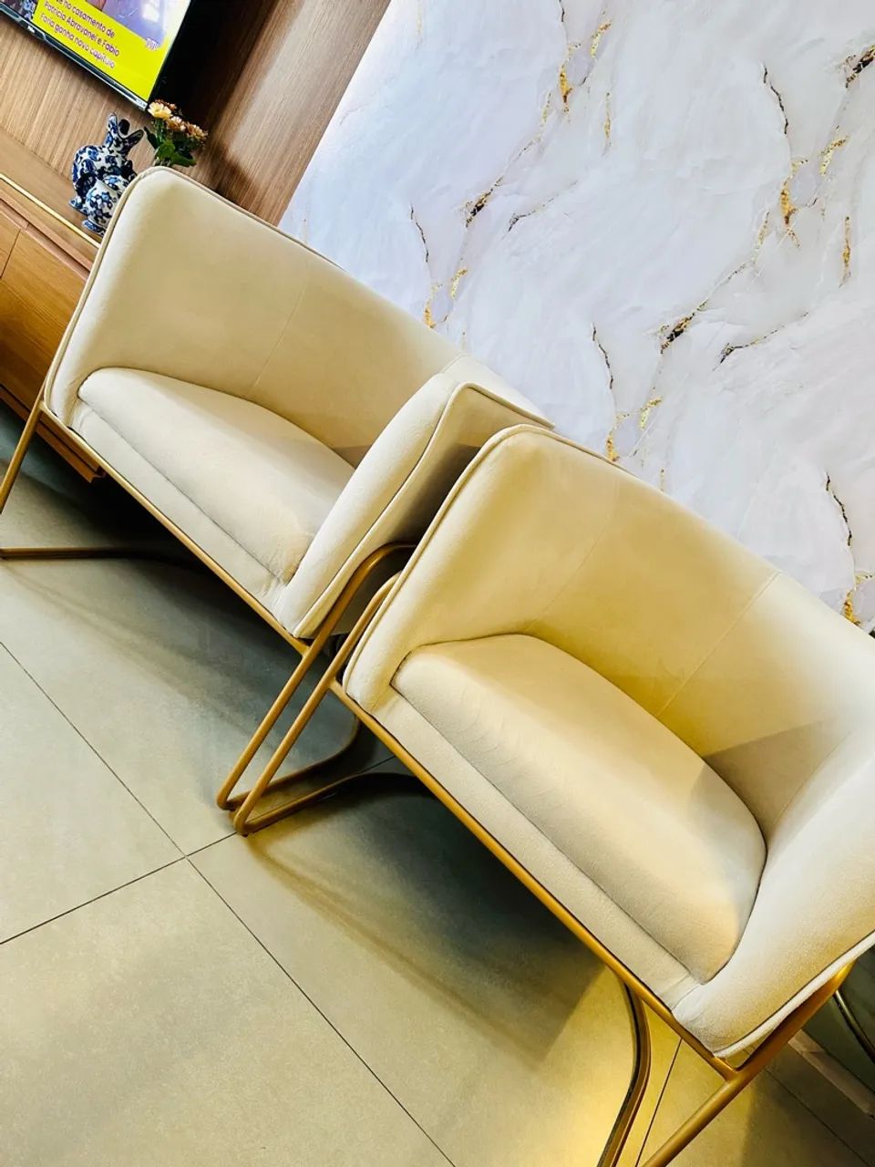 Poltronas/cadeiras Aceito troca leia  - Foto 3