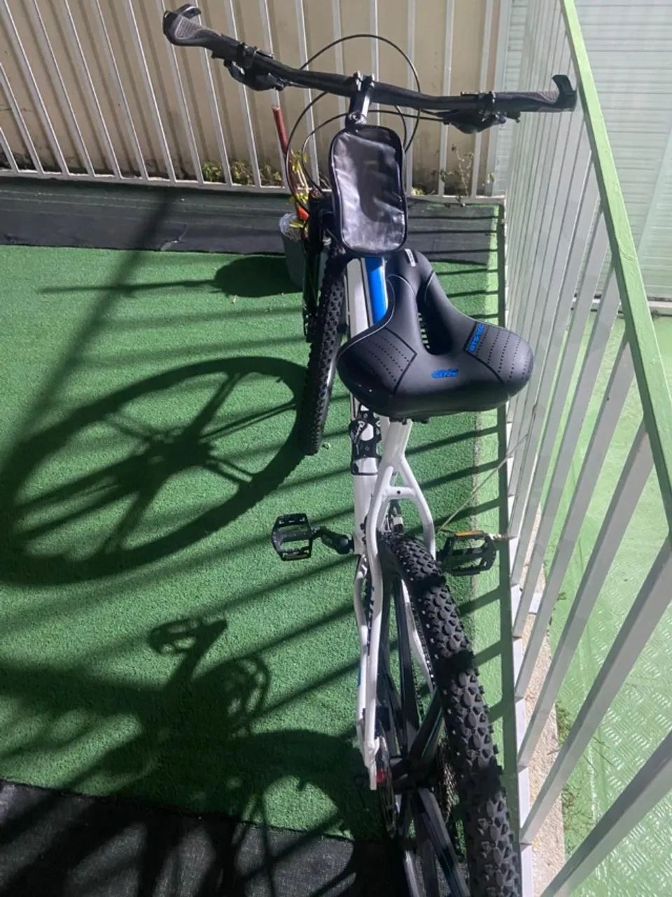 Bicicleta Aro 29 - Semi nova Ótimo estado R$1700 - Foto 4