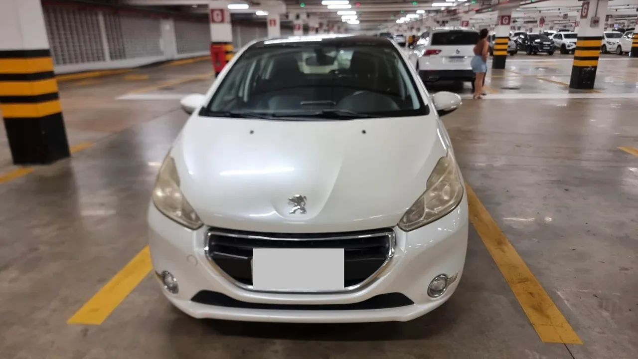 Peugeot 208 2015