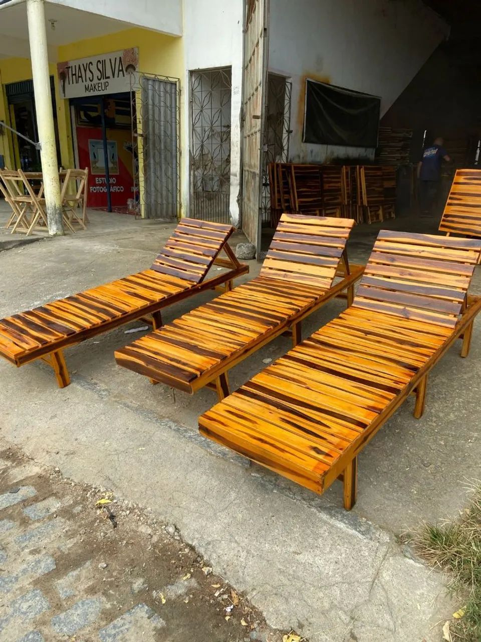 MESA DOBRÁVEL MADEIRA 70X70 NOVA NO PLÁSTICO  - Foto 4