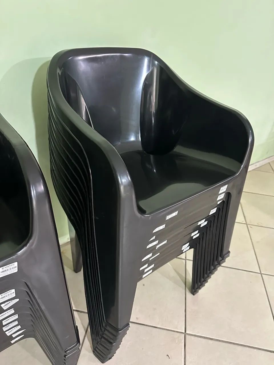 Poltrona / Cadeira de Plástico