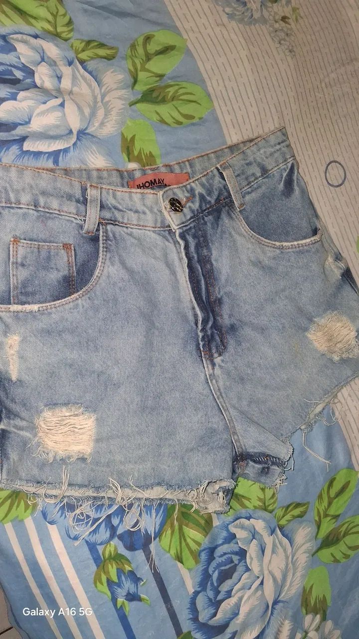 Short jeans