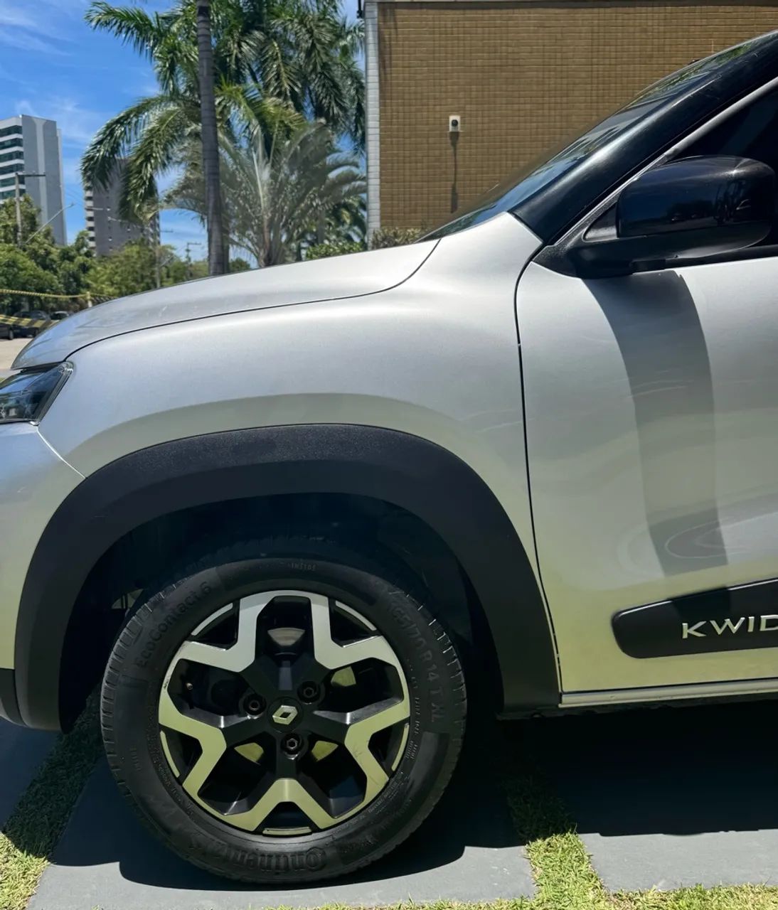 Renault Kwid Intense 1.0 Flex 12V 5P Mec. 2023 - Foto 4