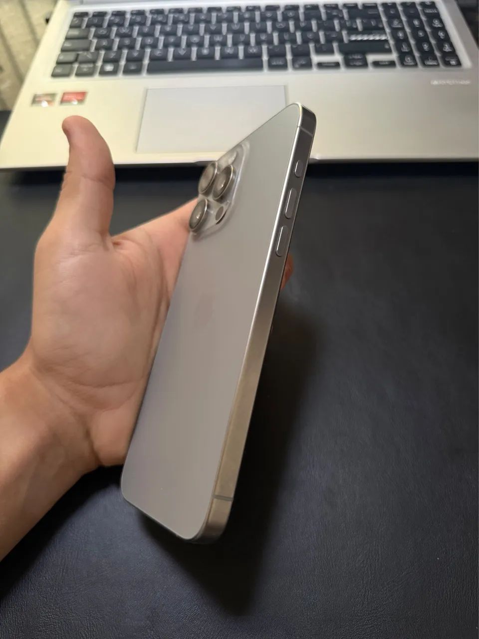 Iphone 15 Pro Max - em perfeito estado - Foto 2