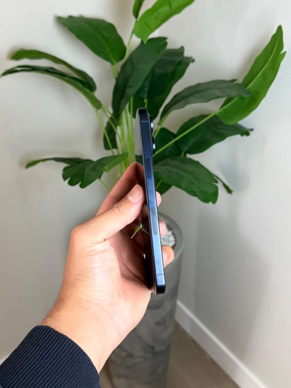 iPhone 15 Pro Max 256GB - Azul - Foto 3