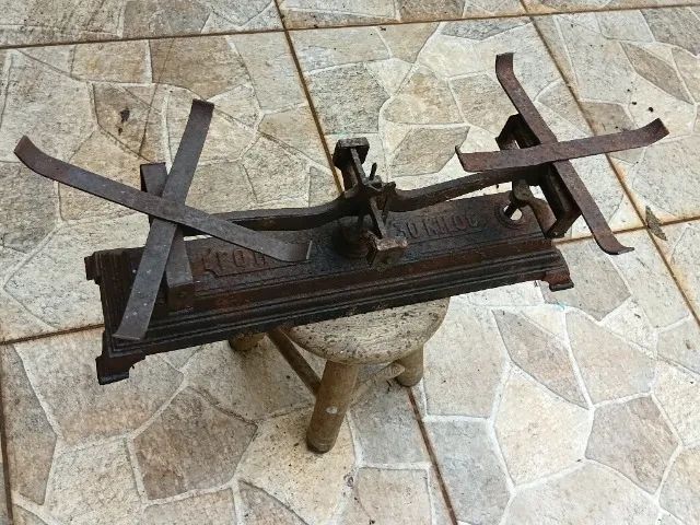  Balança antiga  - Foto 3