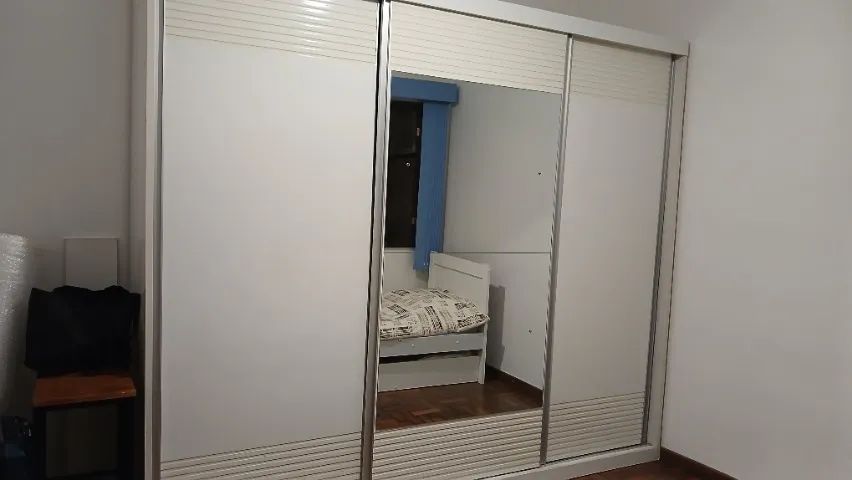 Quarda-Roupa portas de correr