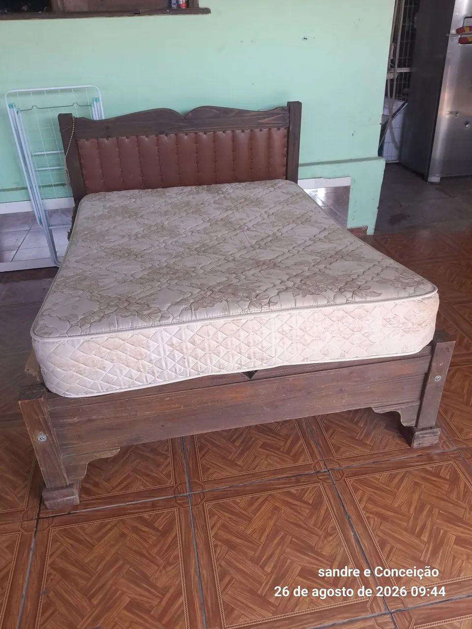 Cama de casal antiga  e reliquia - Foto 3