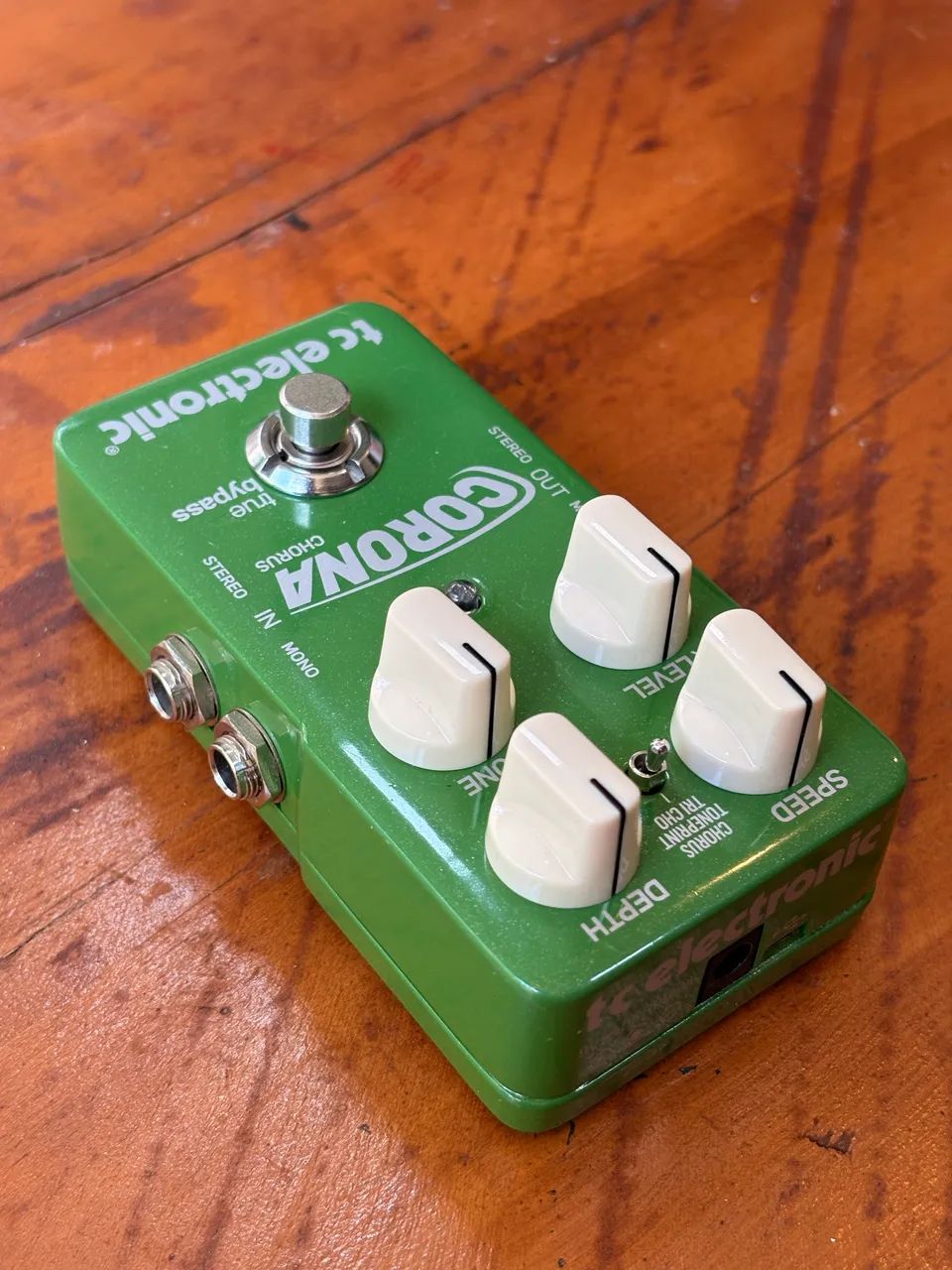 Pedal guitarra Tc Electronic Corona chorus - Instrumentos musicais