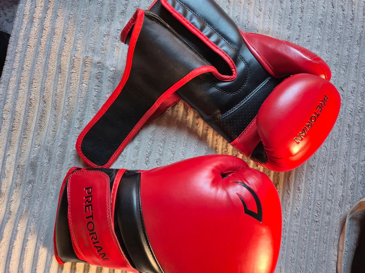 Luva de Muay Thai Pretorian Excelente Estado - Foto 2