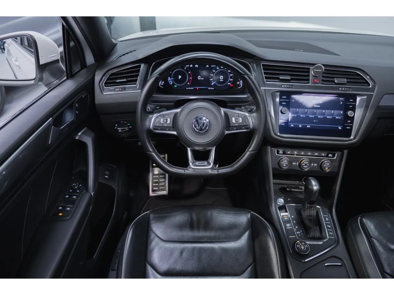 Volkswagen Tiguan Allspac R-Line 350 TSI 2.0 4x4, foto 7 de 15