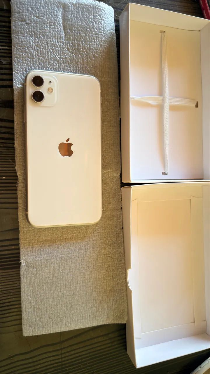 iPhone 11