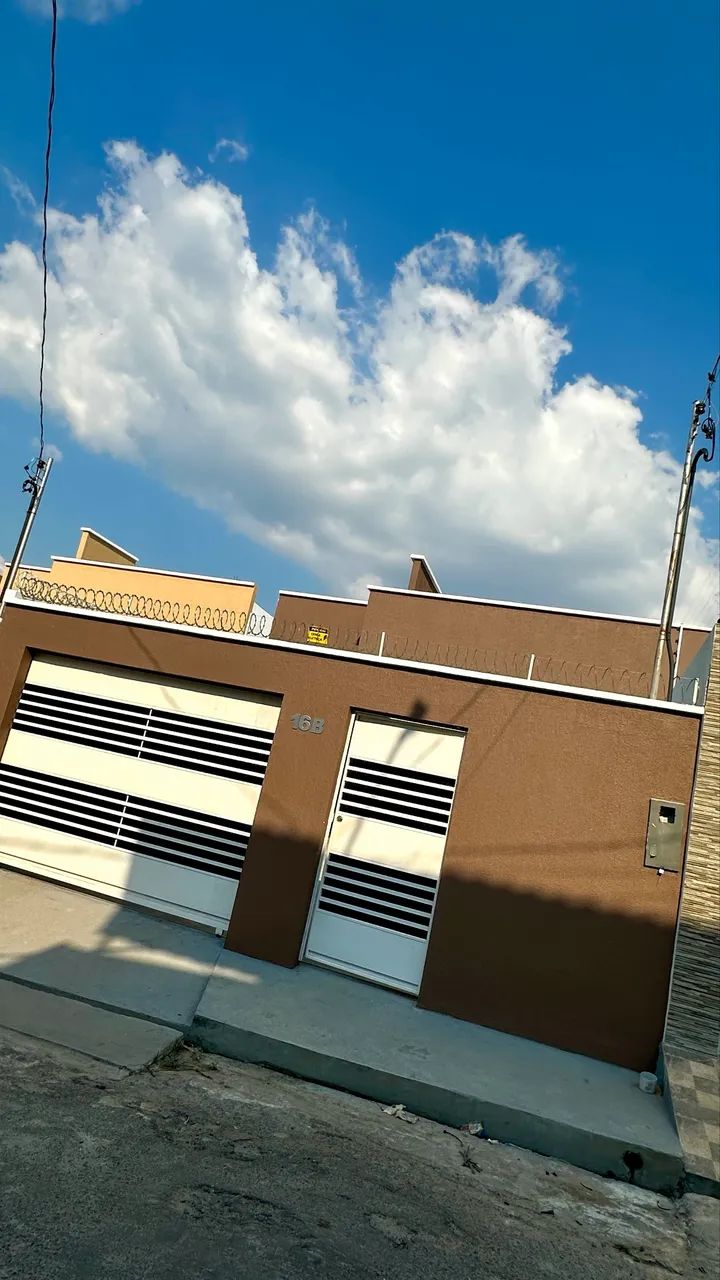 Vendo uma casa bem conservada 